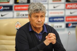 Луческу просит Ахметова отпустить его