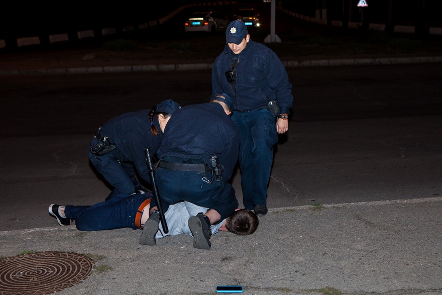 фото https://dp.informator.ua, агрессивный мужчина