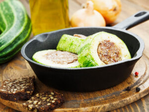 Маринованные кабачки за час: рецепт дня
