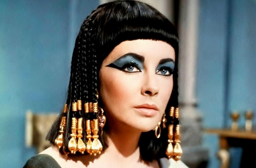 Элизабет Тейлор в роли Клеопатры