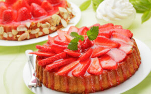 пирог с клубникой