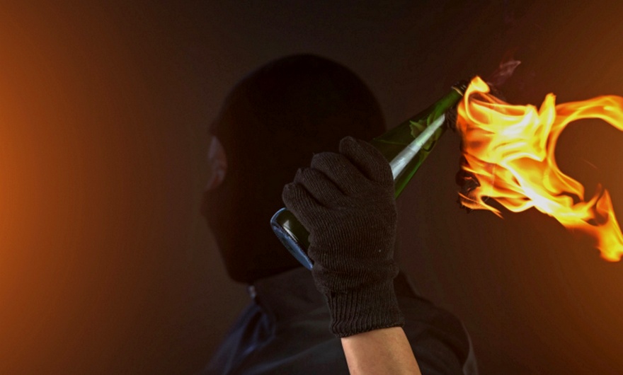 коктейль "Молотова", фото из открытых источников