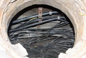 открытый колодец, фото из открытых источников