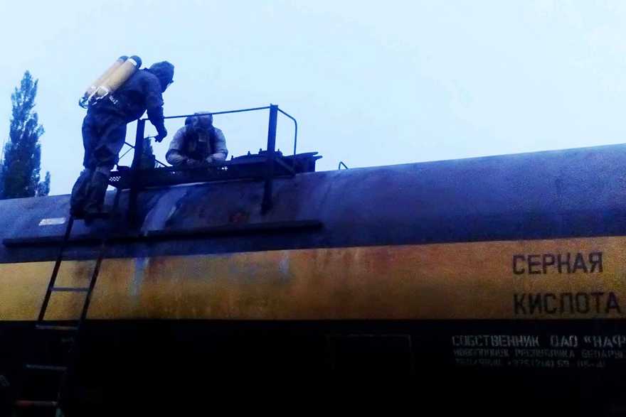 утечка серной кислоты, фото ГСЧС