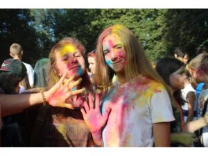 краски, фото из открытых источников