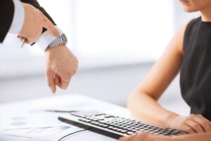 кредиты, фото из открытых источников