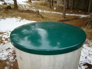 крышка люка, фото из открытых источников