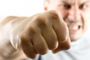 В Днепре избили врача “скорой” (фото)