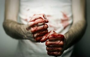 кулак мужчины, фото из открытых источников