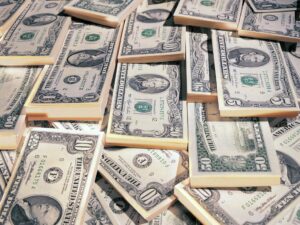 Курс доллара в обменниках Днепра 29 мая
