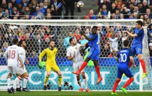 laurent-koscielny-place-sa-tete