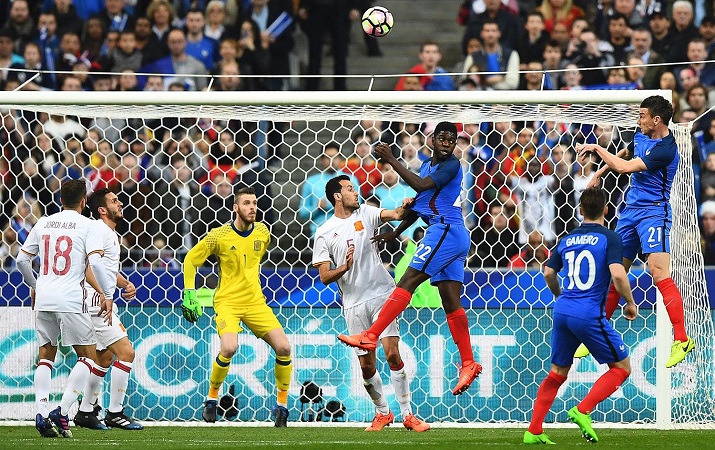 laurent-koscielny-place-sa-tete