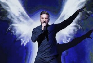 Сергей Лазарев