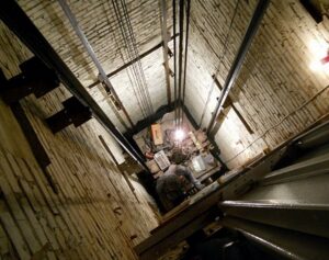 лифтовой вор