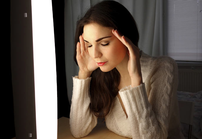 light-box-therapy_istock_000023013651_686