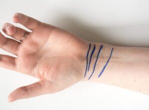 линии на запястье