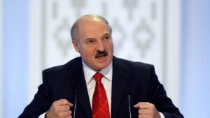 Лукашенко обвинил Украину в желании “душить” Беларусь