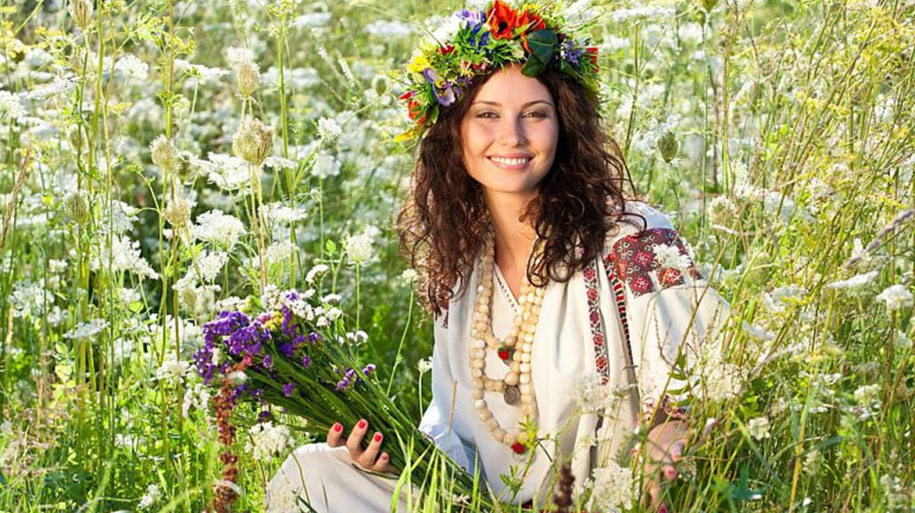 Девушка в поле, slavdelo.dn.ua