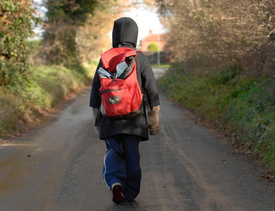 мальчик-беглец, фото из открытых источников