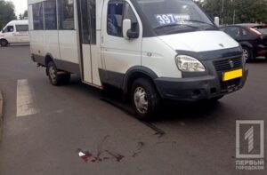 маршрутка сбили пенсионерку, фото http://1tv.kr.ua