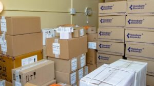 Дніпро закупив першу партію медичного обладнання для лікування хворих на COVID-19