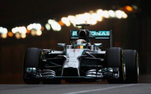 Команда "Мерседес" презентовала новый болид