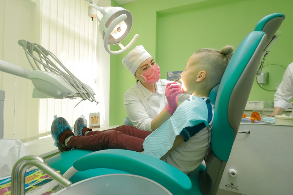 Першокласників Дніпра запрошують на безкоштовну профілактику стоматологічних захворювань