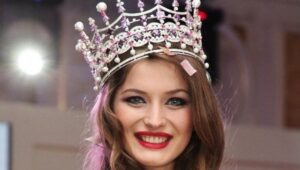 Анна Заячковская