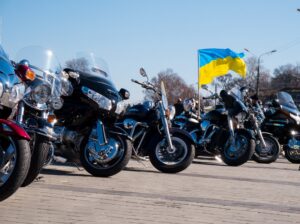 мотоциклист, фото из открытых источников