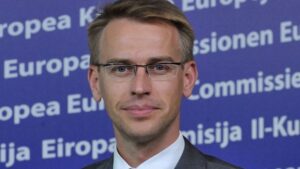 Лукашенко низко упал в глазах белорусов и мира, – спикер ЕС
