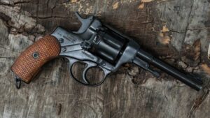 наган, фото из открытых источников