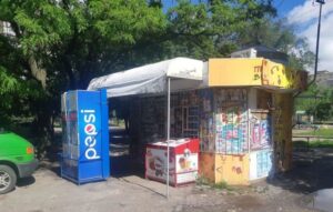 В Днепре на Байкальской демонтировали ночную наливайку