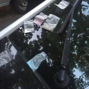 наркотики, краденый телефон, полиция