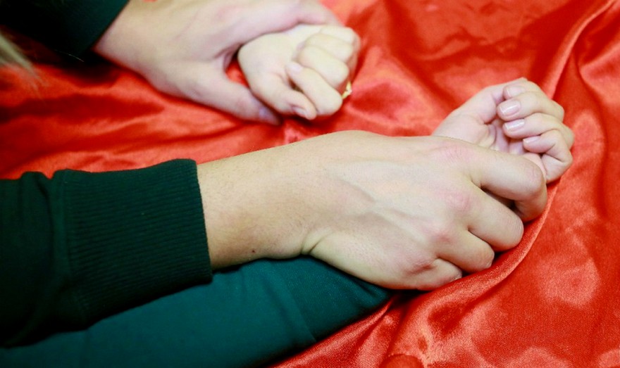 насилие над девушкой, фото из открытых источников