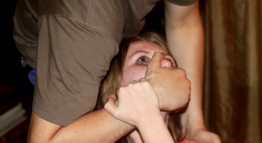 насилие над женщиной, фото из открытых источников