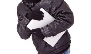 украсть ноутбук, фото из открытых источников