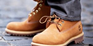 nubuk-vyglyadit-vesma-effektno-no-i-uhod-za-etim-m