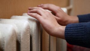 Газ дешевеет, тарифы на тепло не снижаются: в чем причина