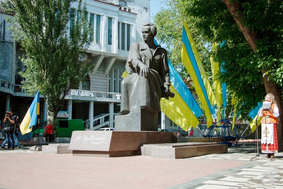 Днепряне отметили годовщину перезахоронения Кобзаря