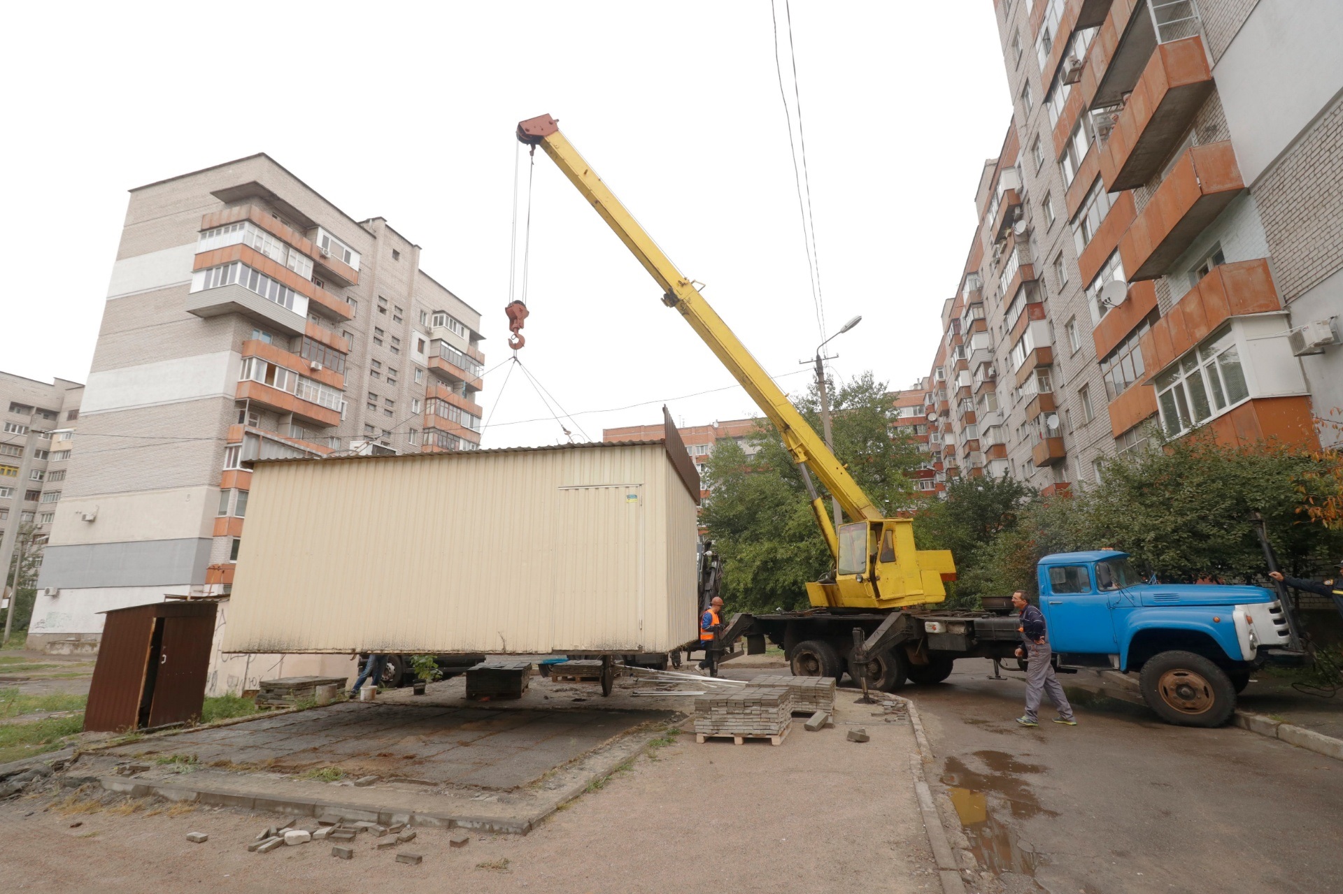 o_1coqae1eq12he1ou217n8hsh181q4d