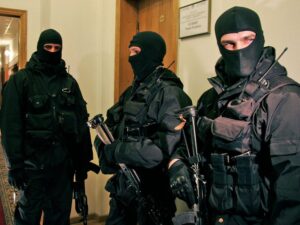 фото из открытых источников, обыск в офисе