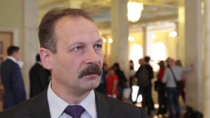 Депутат Барна подрался