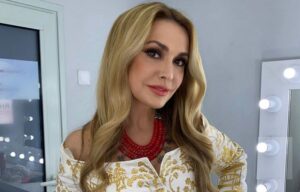 Ольга Сумская впервые показала внучку