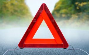 Летел на красный и не заметил: в Днепре Hyundai сбил мотоциклиста