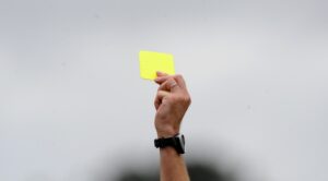 Самая странная желтая карточка в истории футбола