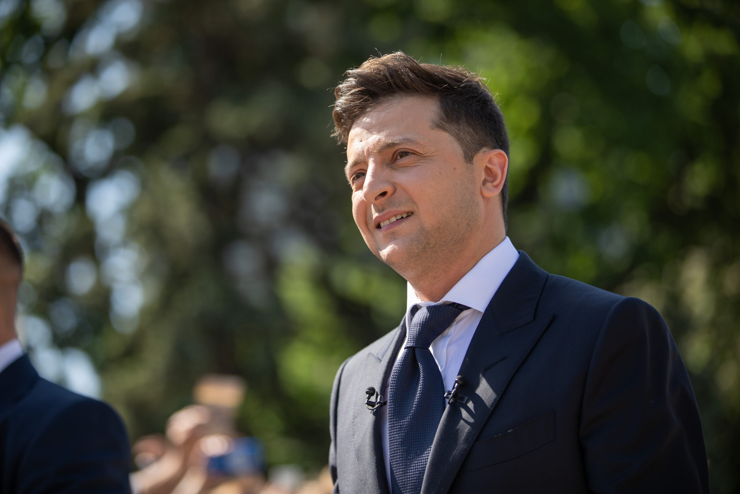 Зеленский оплатил штраф за демонстрацию избирательного бюллетеня