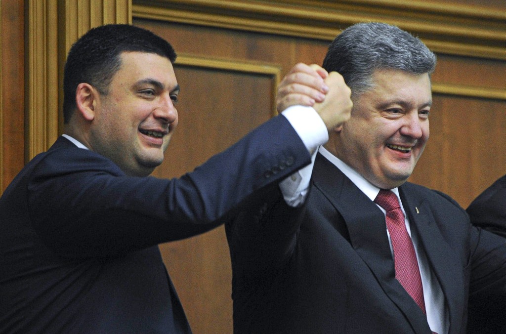 Порошенко прокомментировал &quot;предательство&quot; Гройсмана и Кличко