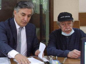 Скандального экс-адвоката Ефремова облили фекалиями (фото)