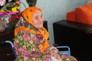 Жительница Днепродзержинска Анастасия Передистая отметила 105-летний юбилей. Фото: sobitie.com.ua