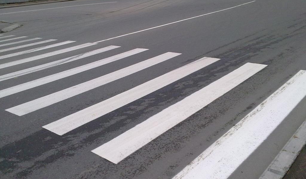 Женщину сбили на пешеходном переходе